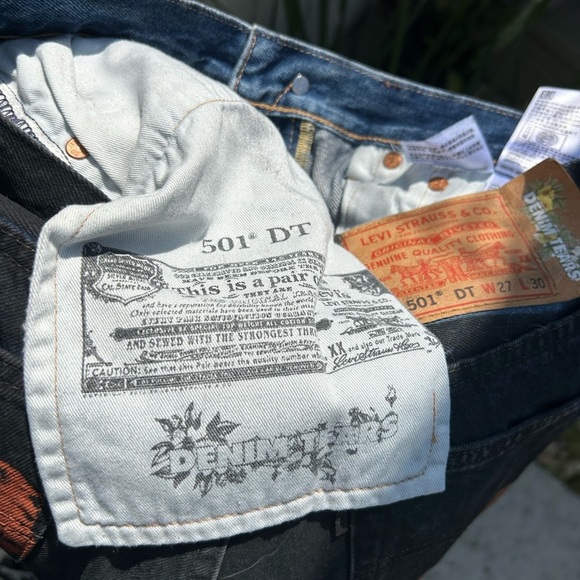 Denim Tears X Levi's 501 Red Clay Cotton Wreath Jeans Size 27 - Picture 9 of 9